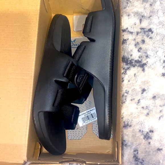 Women’s Chaco black Chillos slide size 6 - Picture 3 of 3